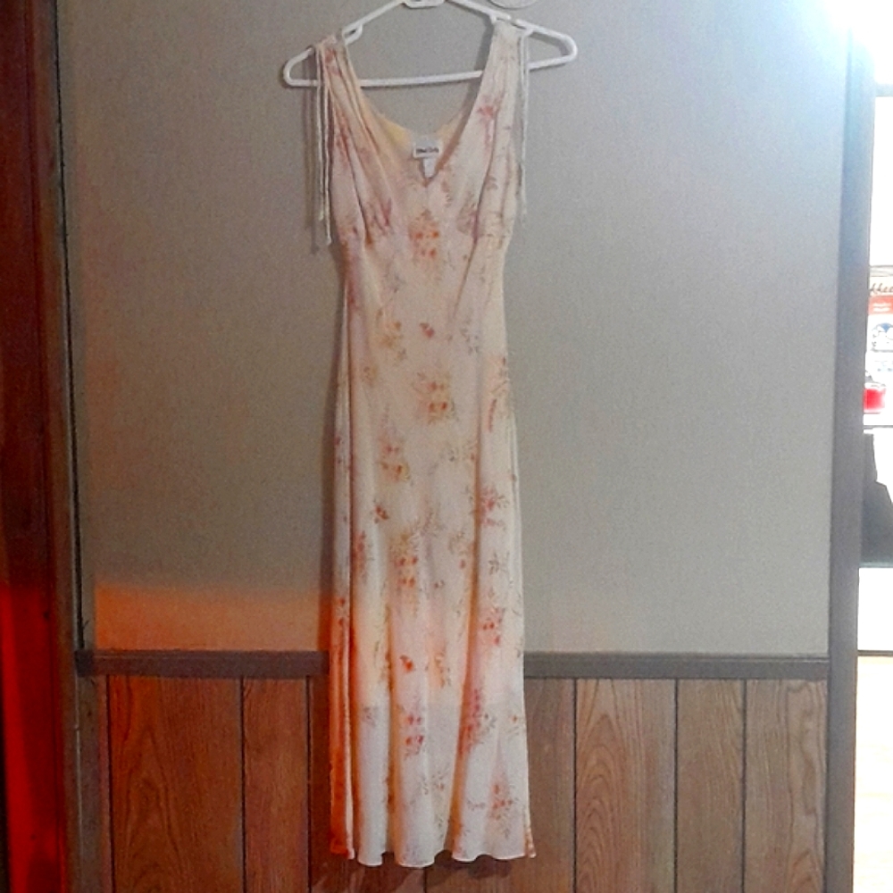 Women's Size S Floral Blind Date Sleeveless Dress
